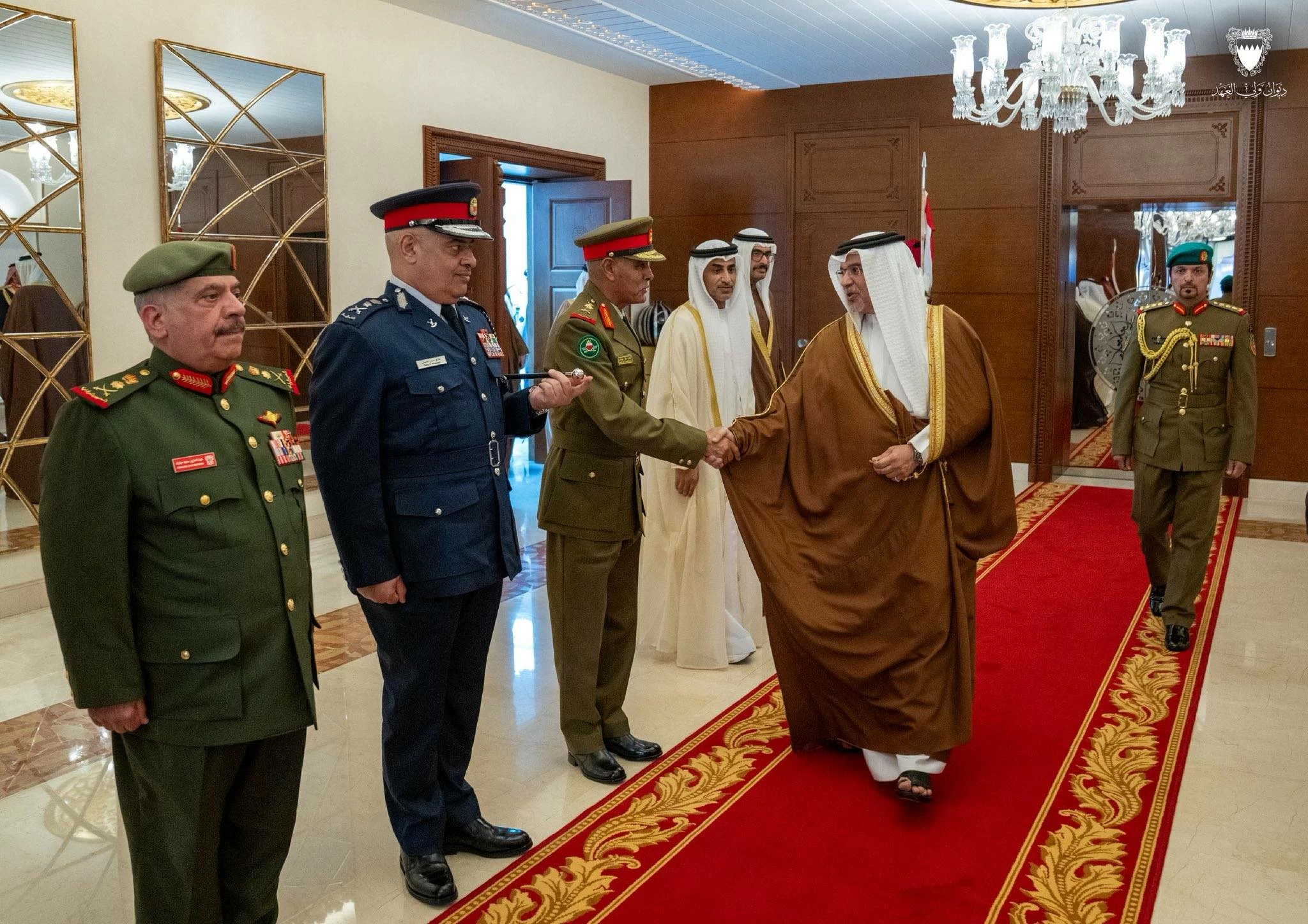 ولي العهد رئيس مجلس الوزراء يغادر أرض الوطن متوجهاً إلى الإمارات