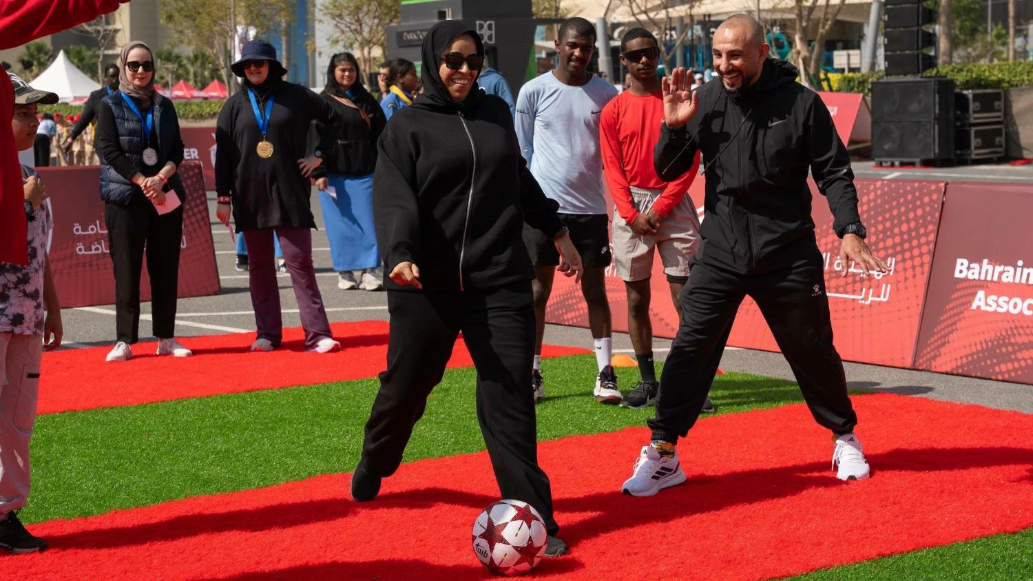 معهد الإدارة العامة ينظم فعاليات رياضية بمناسبة اليوم الرياضي لمملكة البحرين