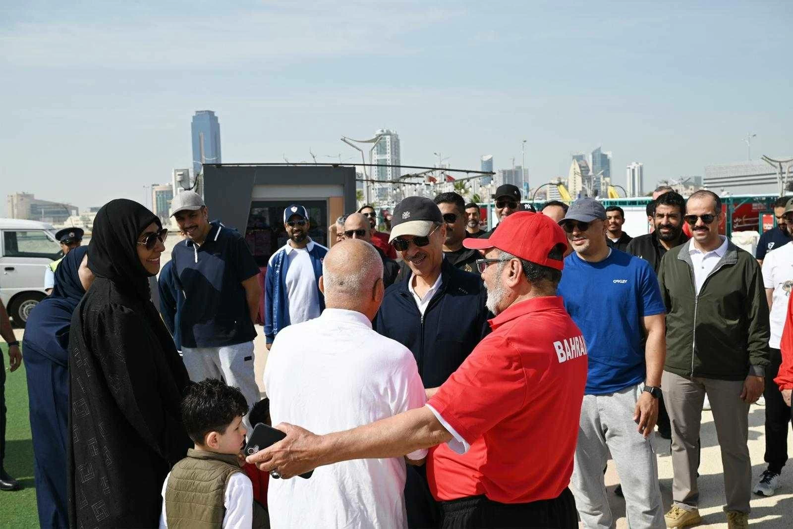 "الجنسية والجوازات" تحتفي باليوم الرياضي لمملكة البحرين من خلال تنظيم فعالية رياضية لموظفيها