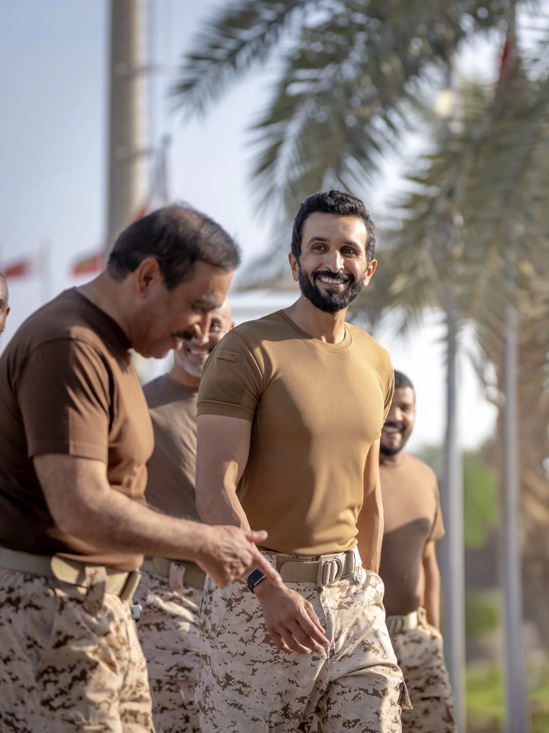 ناصر بن حمد يفتتح مضمار الروضة بالحرس الملكي