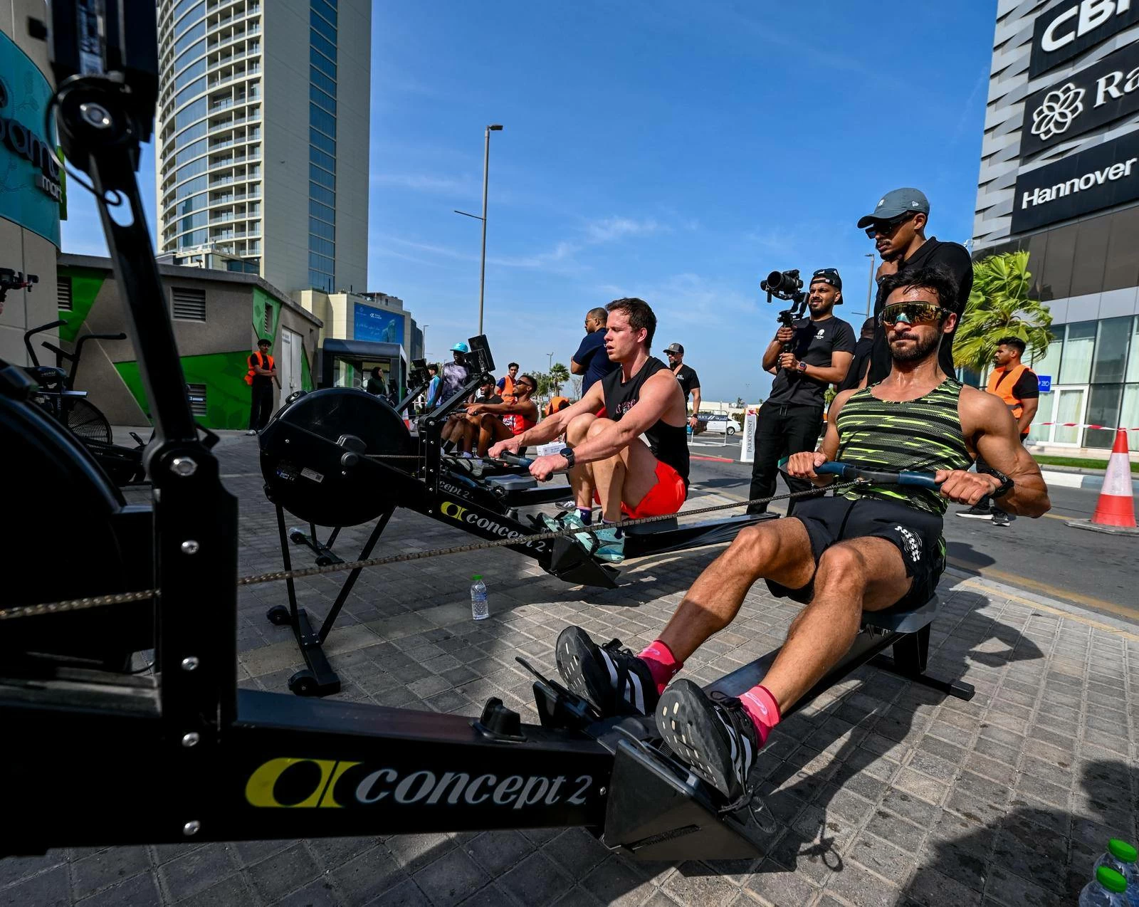 خالد بن حمد يرعى فعالية يوم البحرين الرياضي بخليج البحرين