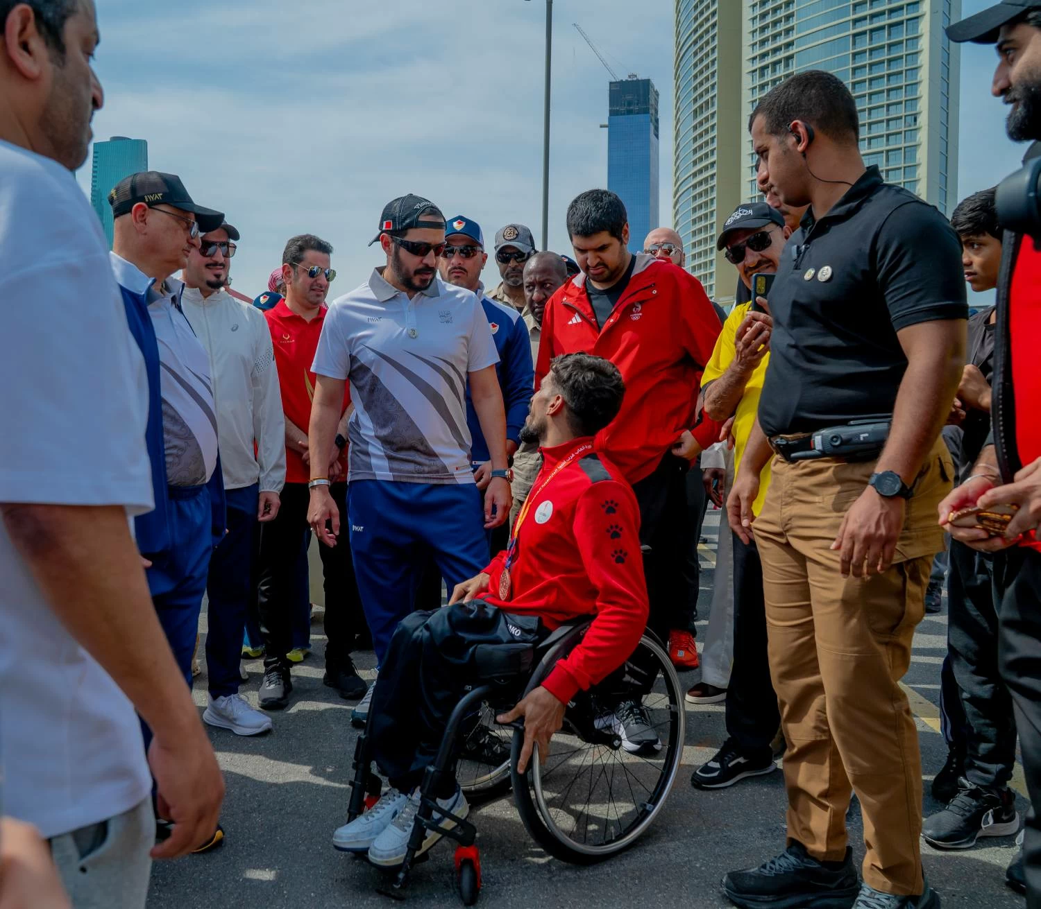 خالد بن حمد يرعى فعالية يوم البحرين الرياضي بخليج البحرين