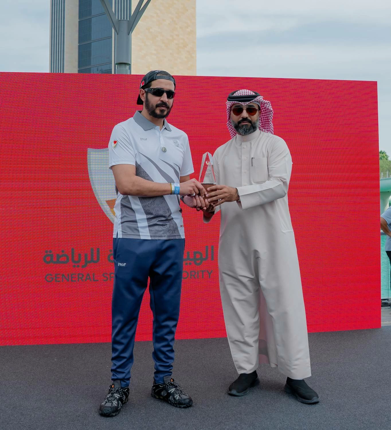 خالد بن حمد يرعى فعالية يوم البحرين الرياضي بخليج البحرين