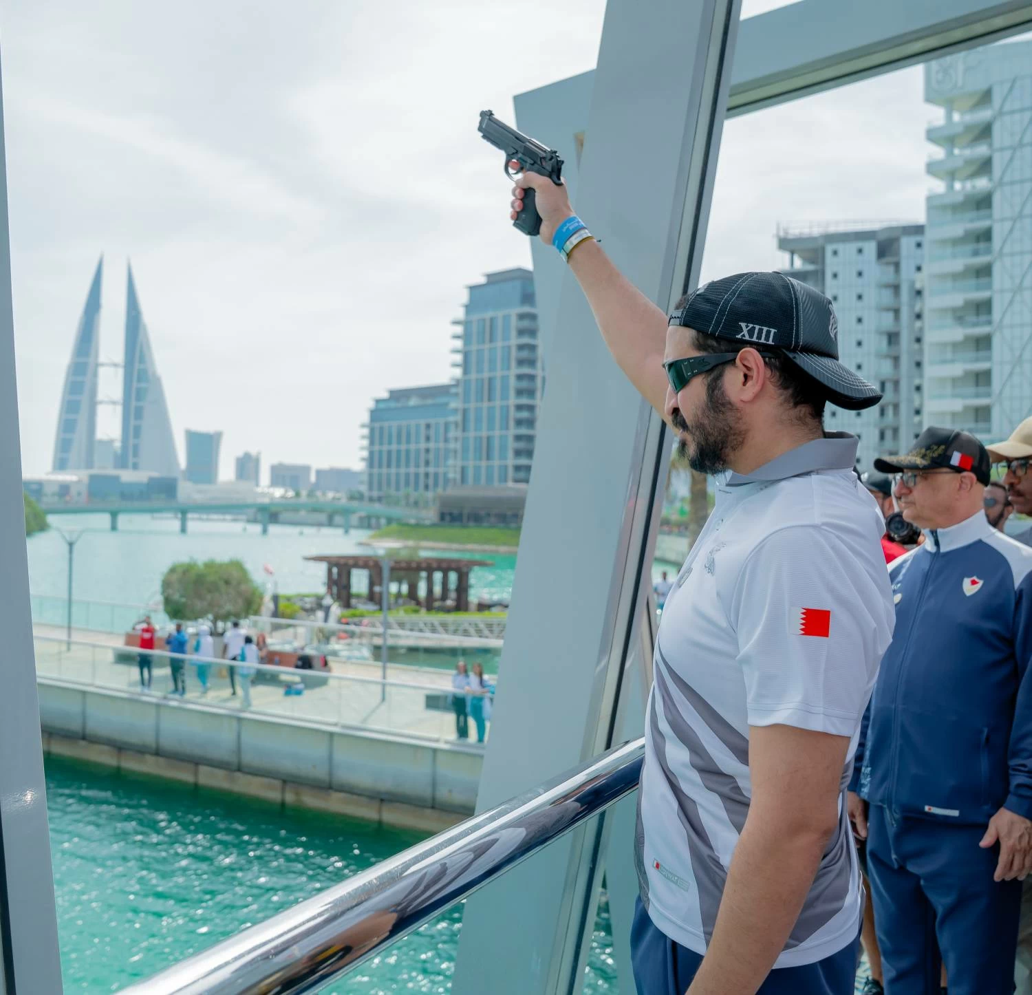 خالد بن حمد يرعى فعالية يوم البحرين الرياضي بخليج البحرين