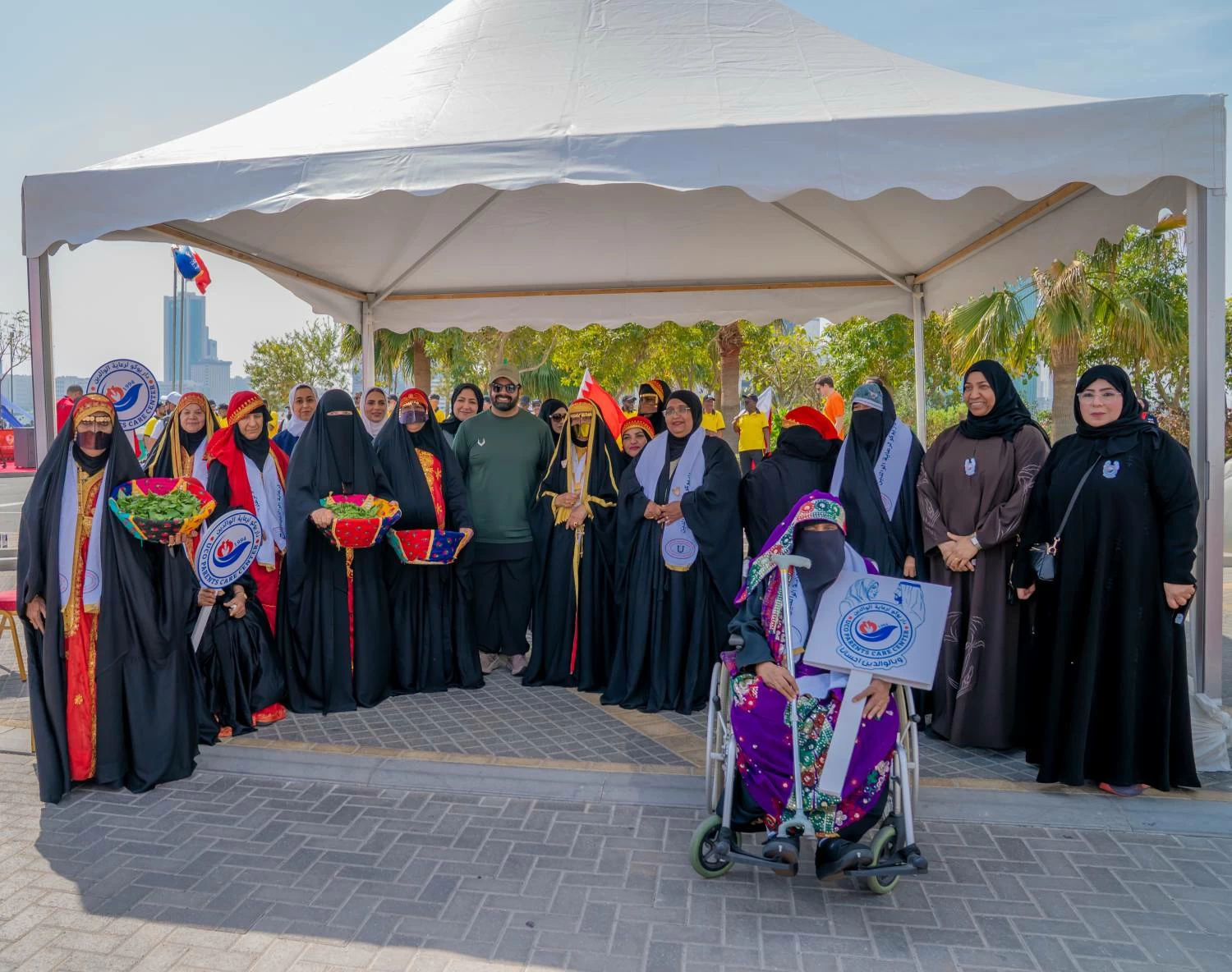 خالد بن حمد يرعى فعالية يوم البحرين الرياضي بخليج البحرين