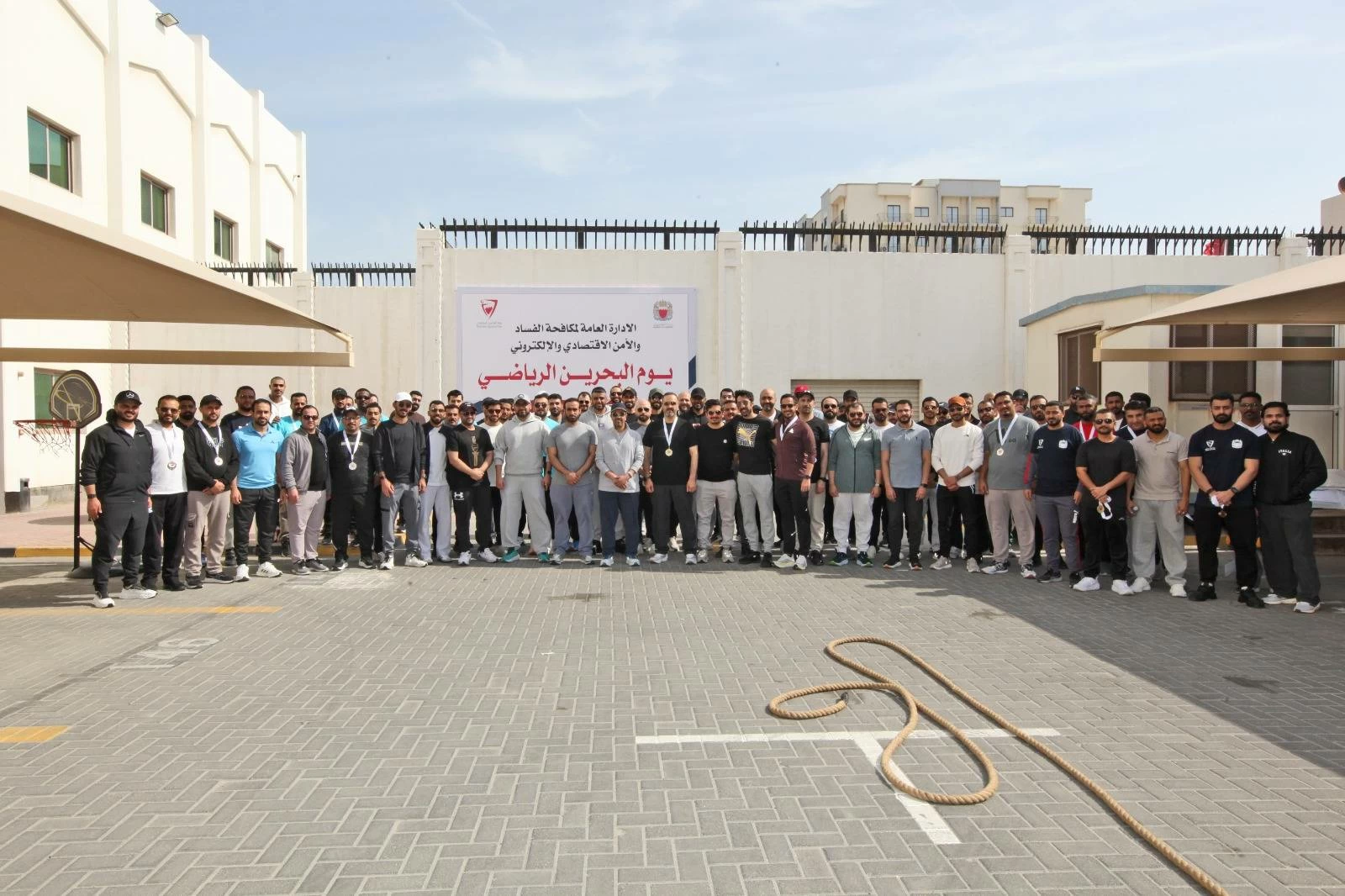 إدارات وزارة الداخلية تشارك في فعاليات اليوم الرياضي 2026