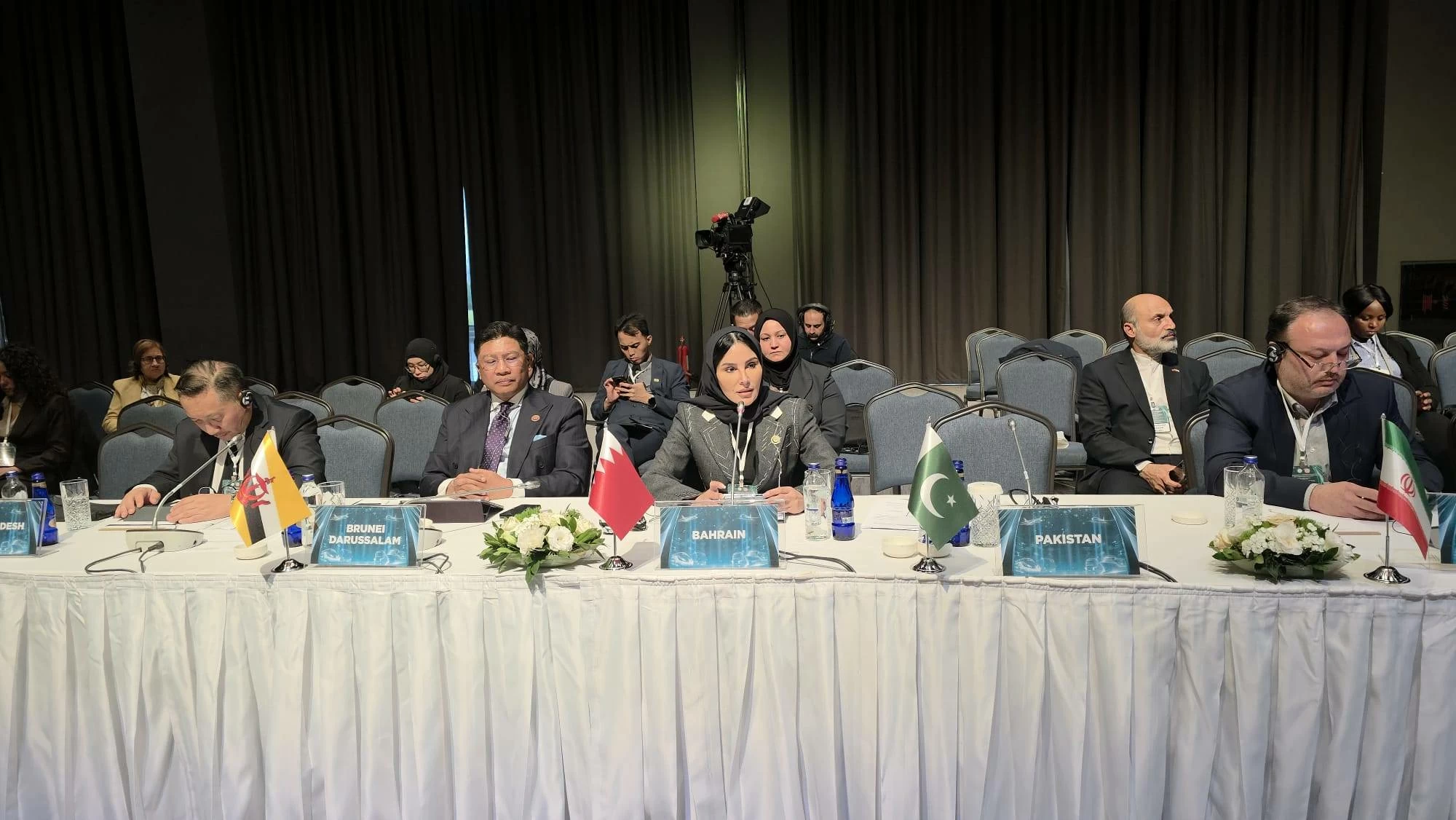 وكيل النقل البري والبريد تشارك في المؤتمر الوزاري الثاني لمنظمة التعاون الإسلامي بإسطنبول