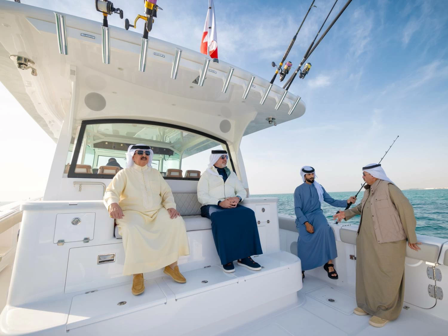 الملك: أرخبيل البحرين غني بكل الثروات البحرية التي تساعد على الرياضة والحياة والاقتصاد