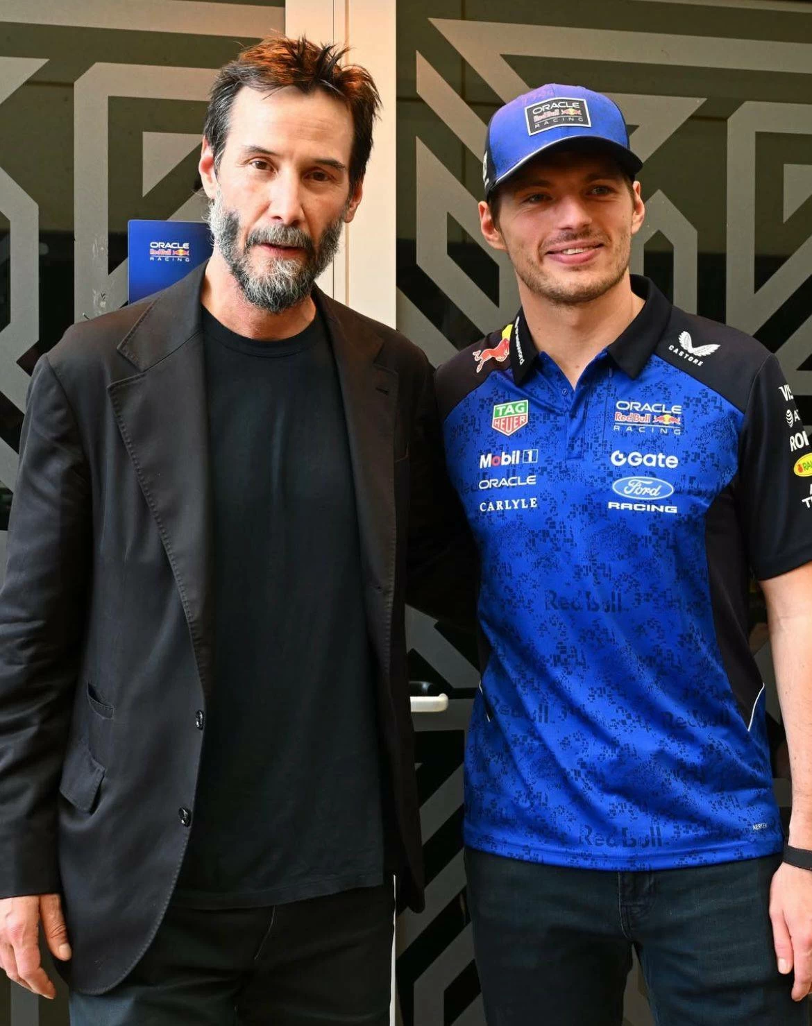 نجم "The Matrix" يتواجد في حلية البحرين الدولية لمتابعة تجارب الفورمولا 1