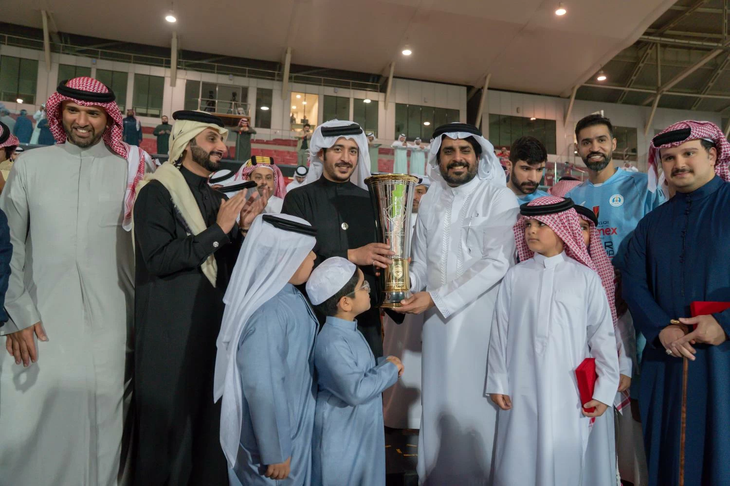 خالد بن حمد يتوج الرفاع بطلا لكأس سموه لكرة القدم بعد فوزه على المحرق
