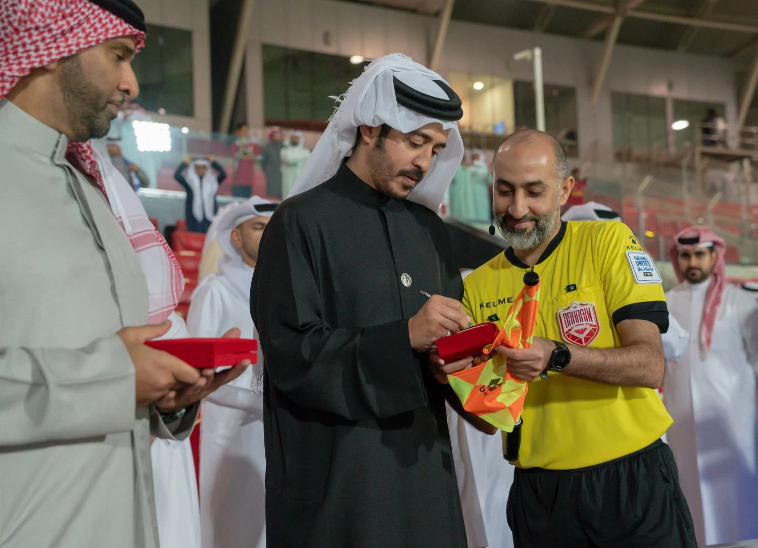 خالد بن حمد يتوج الرفاع بطلا لكأس سموه لكرة القدم بعد فوزه على المحرق