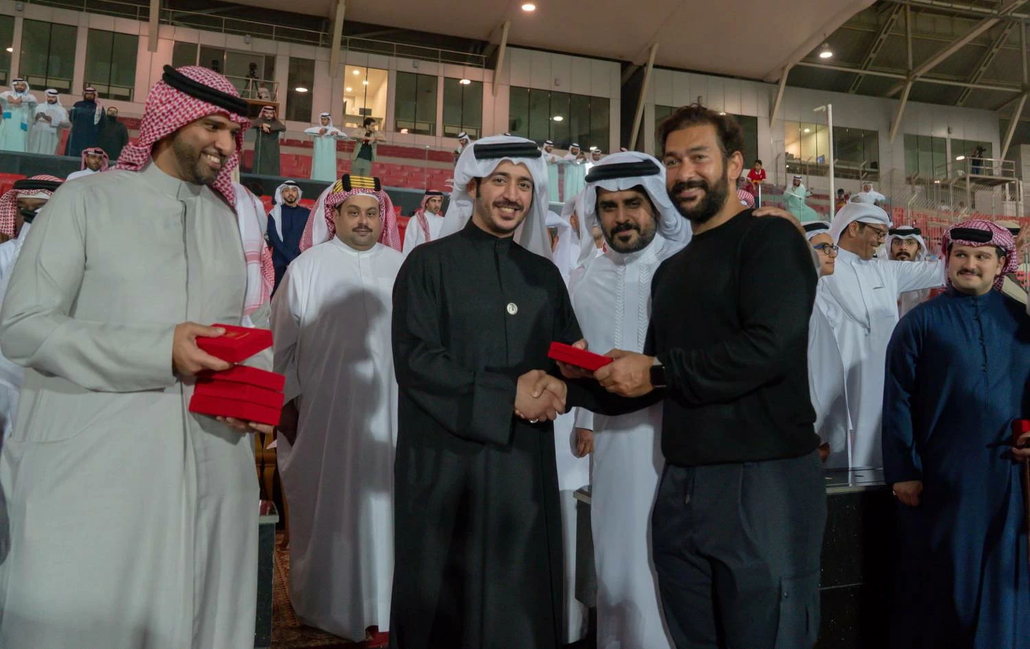 خالد بن حمد يتوج الرفاع بطلا لكأس سموه لكرة القدم بعد فوزه على المحرق