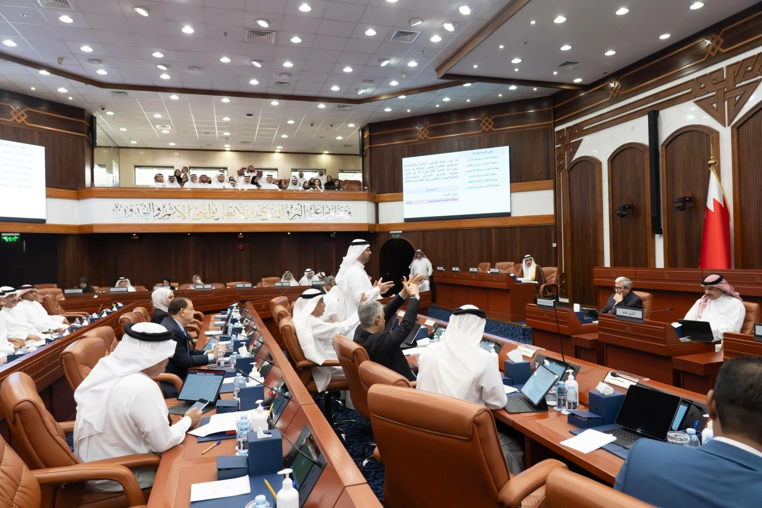 &laquo;النواب&raquo; يناقش سياسة الحكومة بشأن تسهيلات الترانزيت والسياحة في البحرين