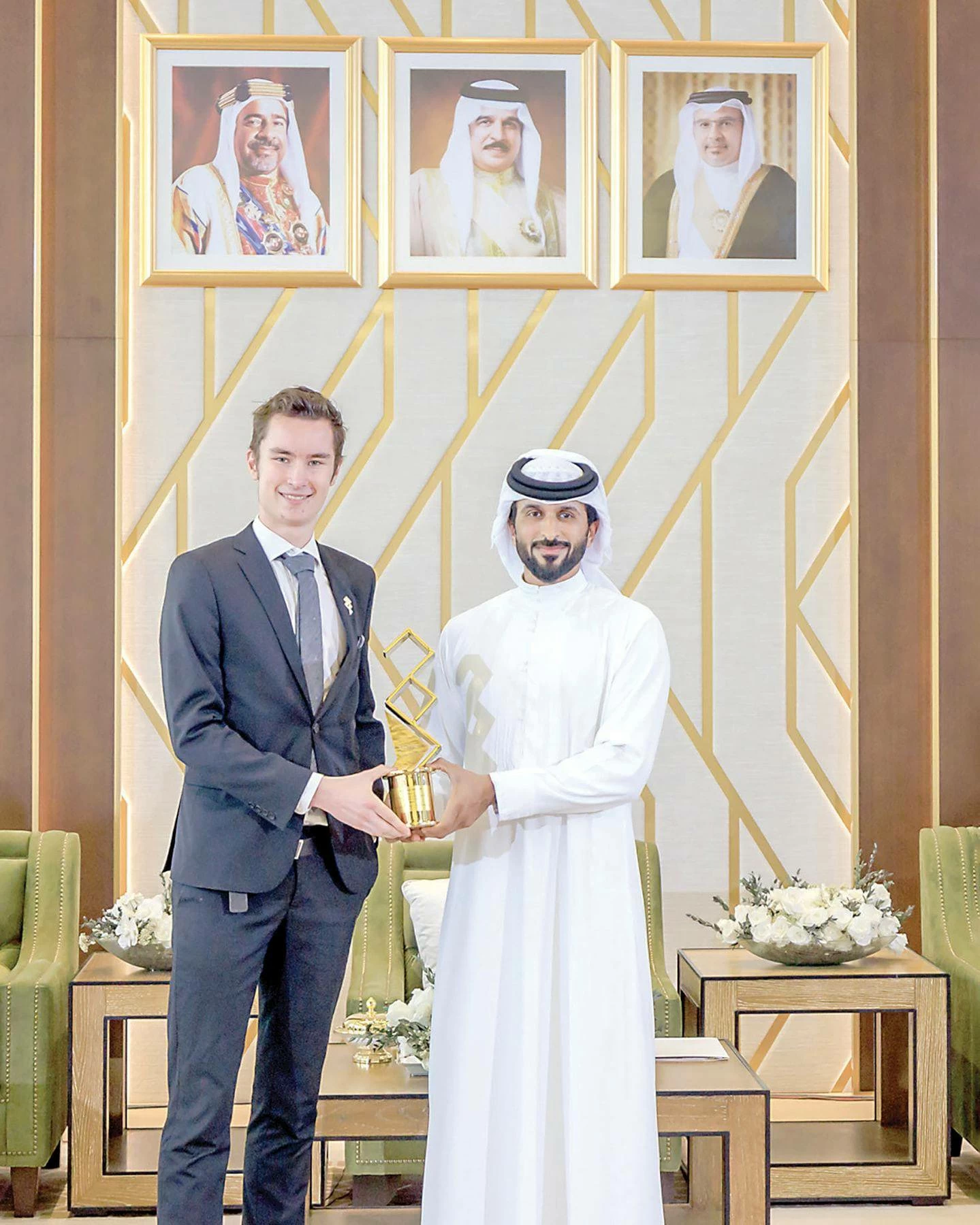 جائزة الملك حمد لتمكين الشباب.. رؤية ملكية تعيد صياغة دور الشباب في التنمية العالمية