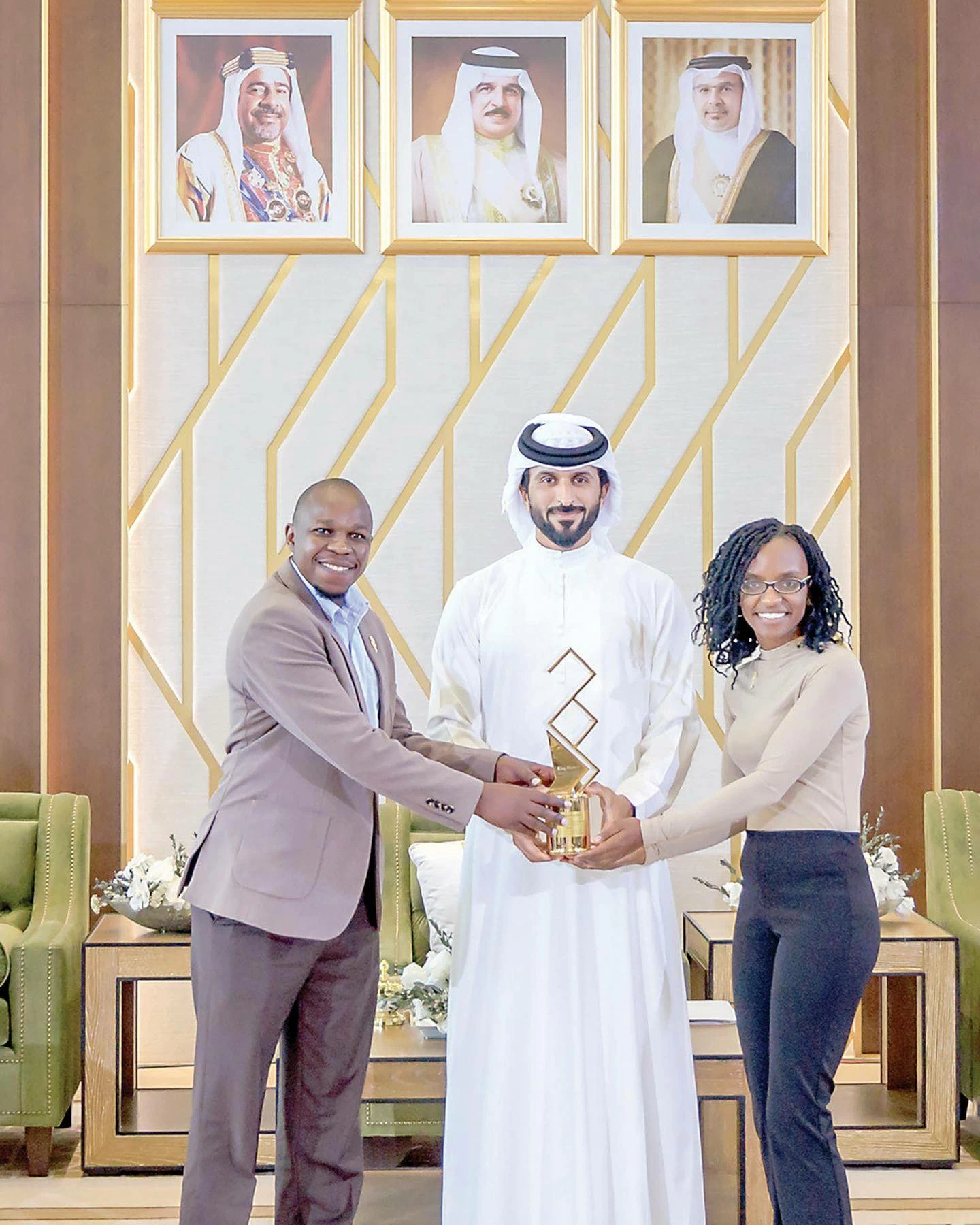 جائزة الملك حمد لتمكين الشباب.. رؤية ملكية تعيد صياغة دور الشباب في التنمية العالمية