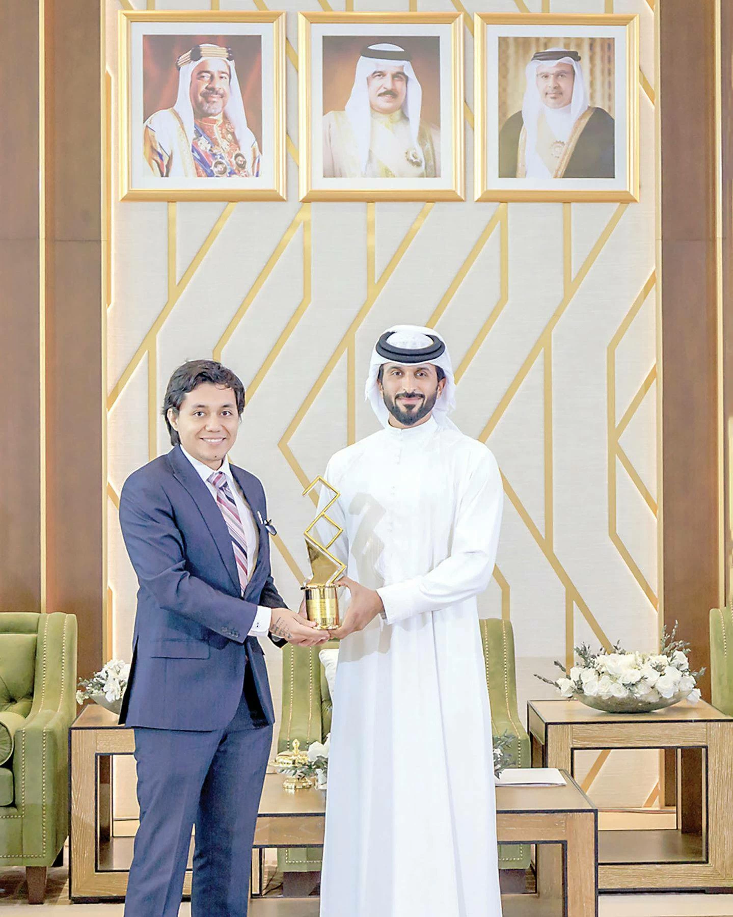 جائزة الملك حمد لتمكين الشباب.. رؤية ملكية تعيد صياغة دور الشباب في التنمية العالمية