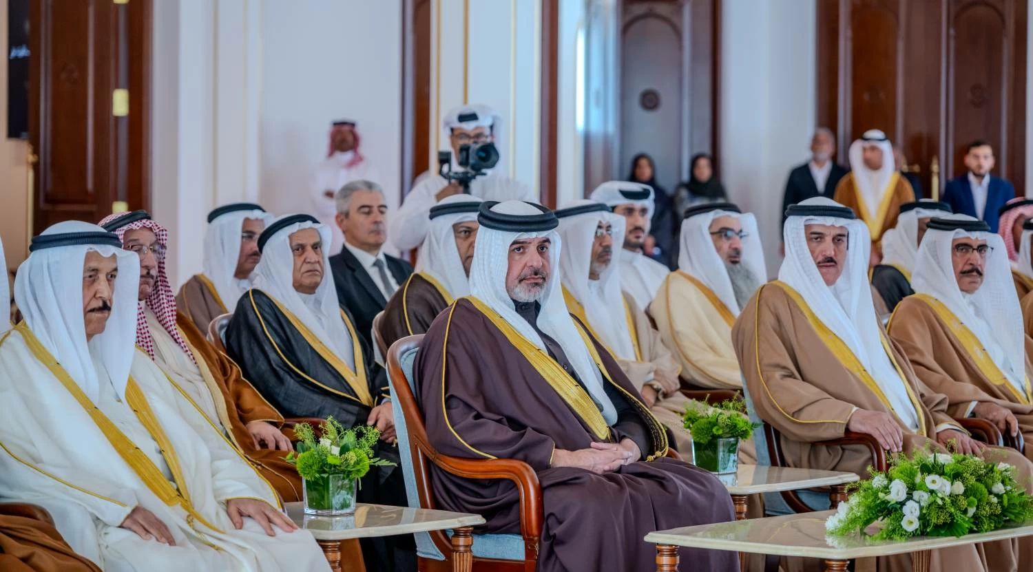 جلالة الملك ينيب عبدالله بن حمد لافتتاح جامع عيسى الكبير في مدينة المحرق