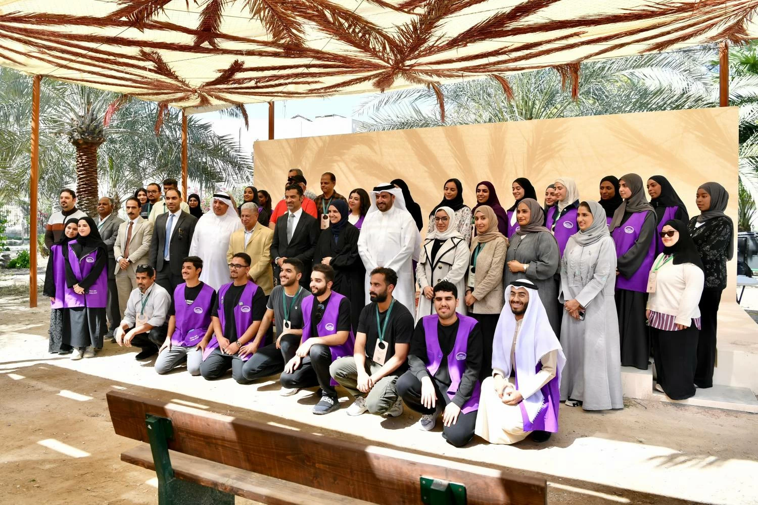 وزير شؤون البلديات والزراعة: أكثر من 220 ألف زائر لسوق المزارعين وبيع أكثر من 250 طناً من الخضروات المحلية