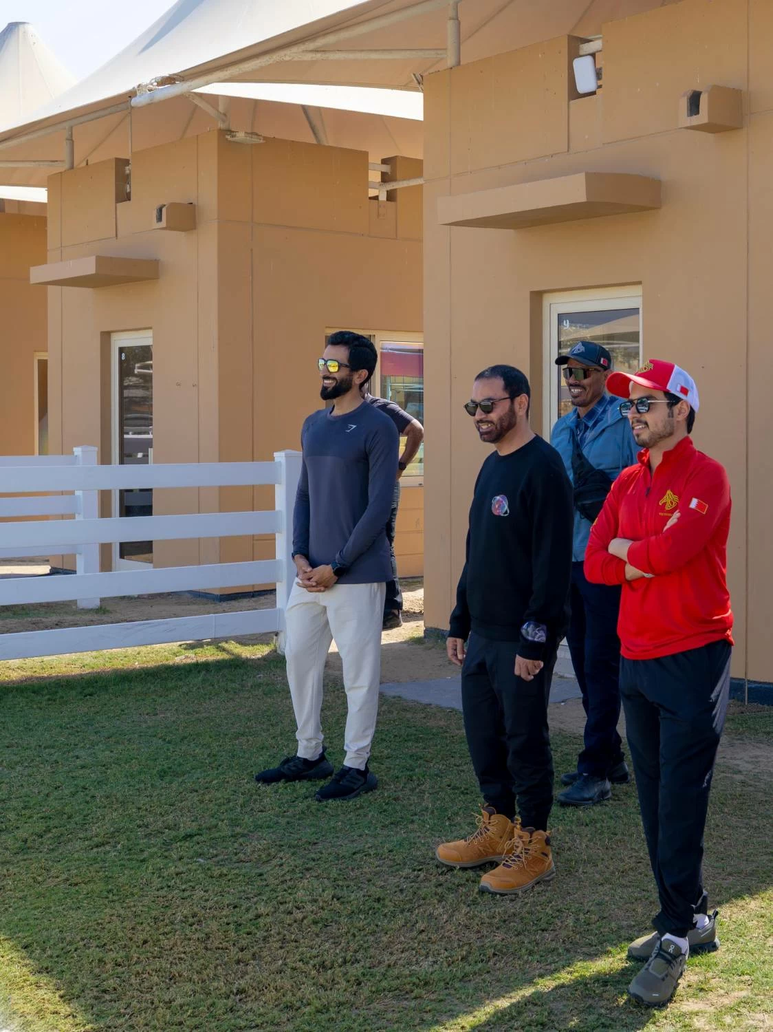 ناصر بن حمد يشهد ختام مهرجان كأس جلالة الملك المعظم لسباق القدرة