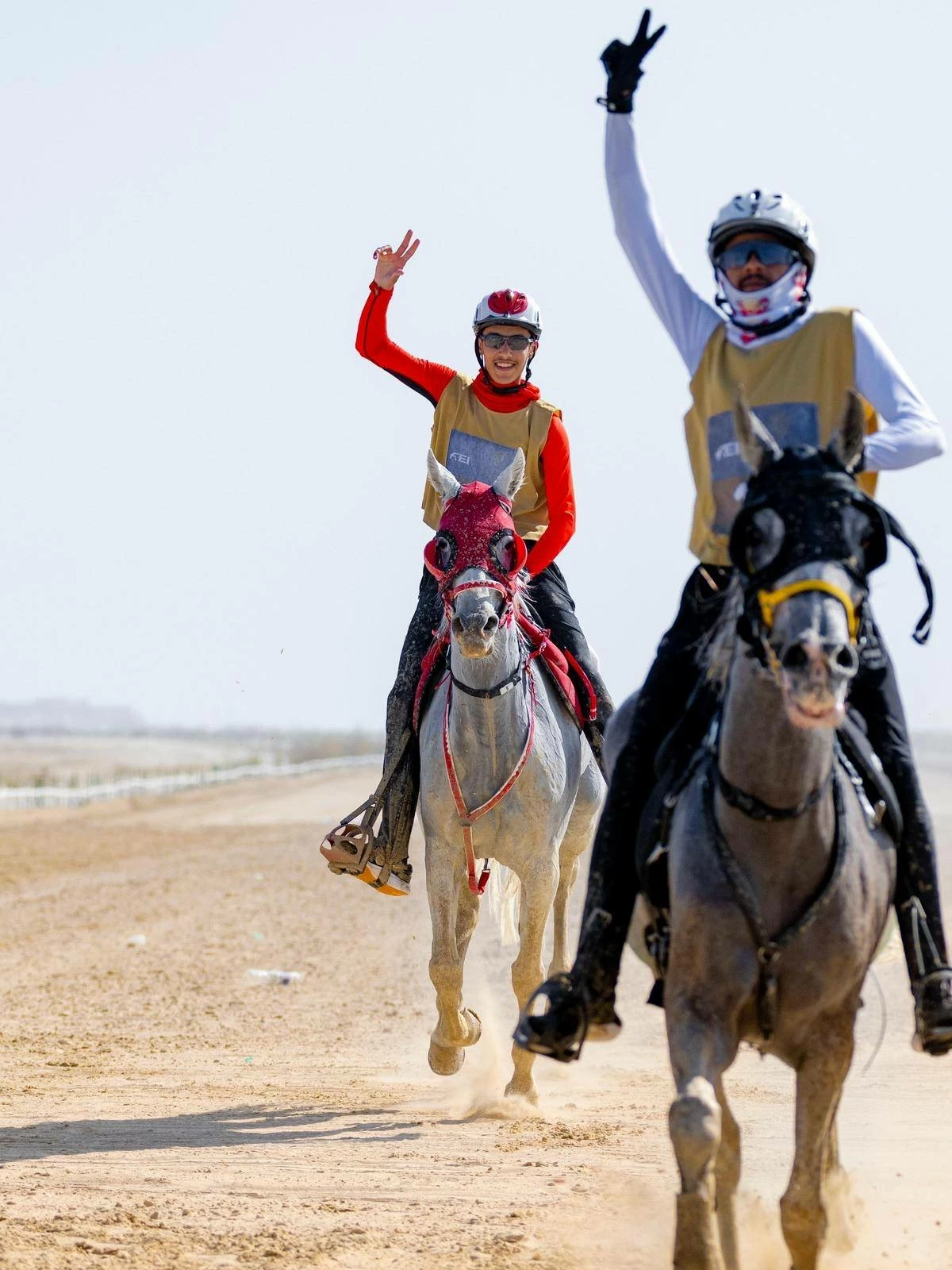 ناصر بن حمد يشهد ختام مهرجان كأس جلالة الملك المعظم لسباق القدرة