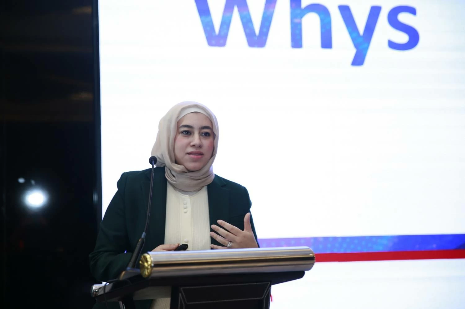 القحطاني والمعجل يتصدران باحثي الدكتوراه في مؤتمر الجامعة الأهلية