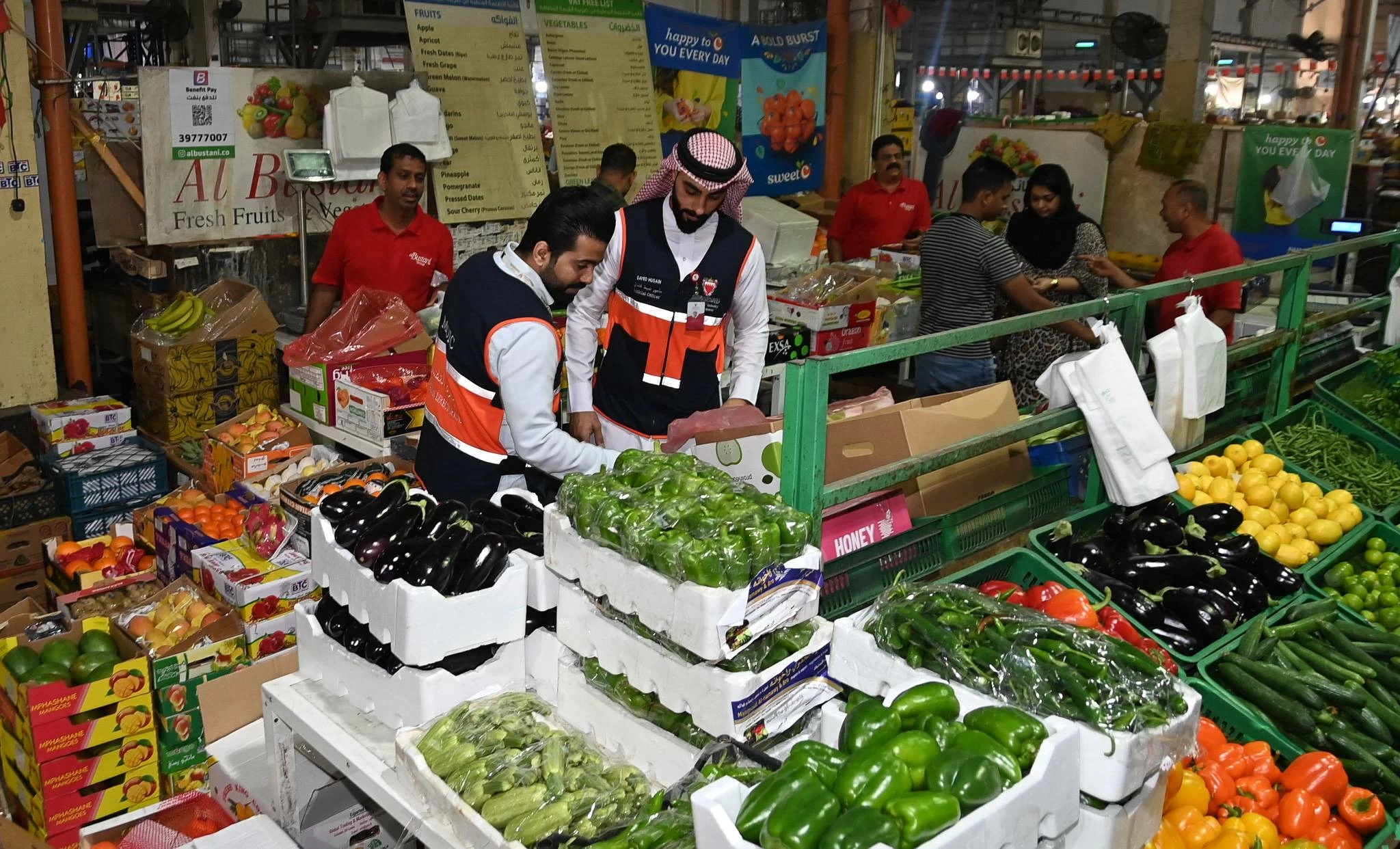 وزارة الصناعة والتجارة تكثف حملاتها الرقابية والتوعوية لتأمين السلع وضمان استقرار أسعارها خلال شهر رمضان المبارك