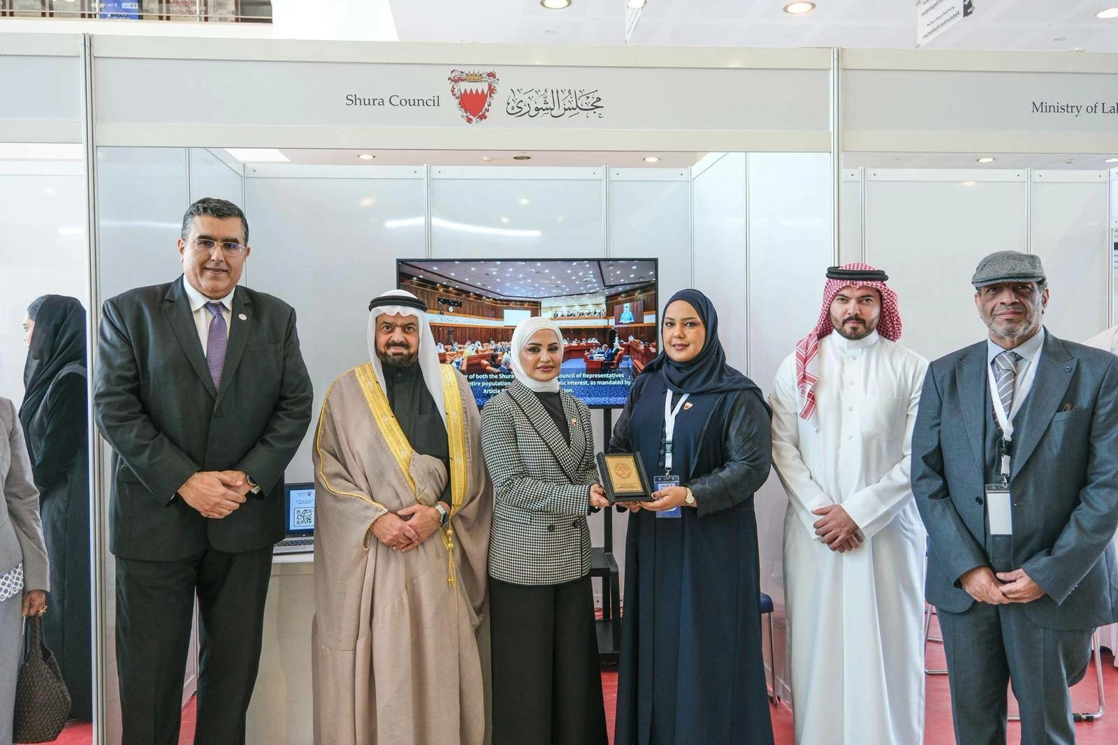 جامعة العلوم التطبيقية تعزّز جاهزية طلبتها لسوق العمل بتنظيم يوم المهن الثالث عشر بمشاركة 54 جهة حكومية وخاصة