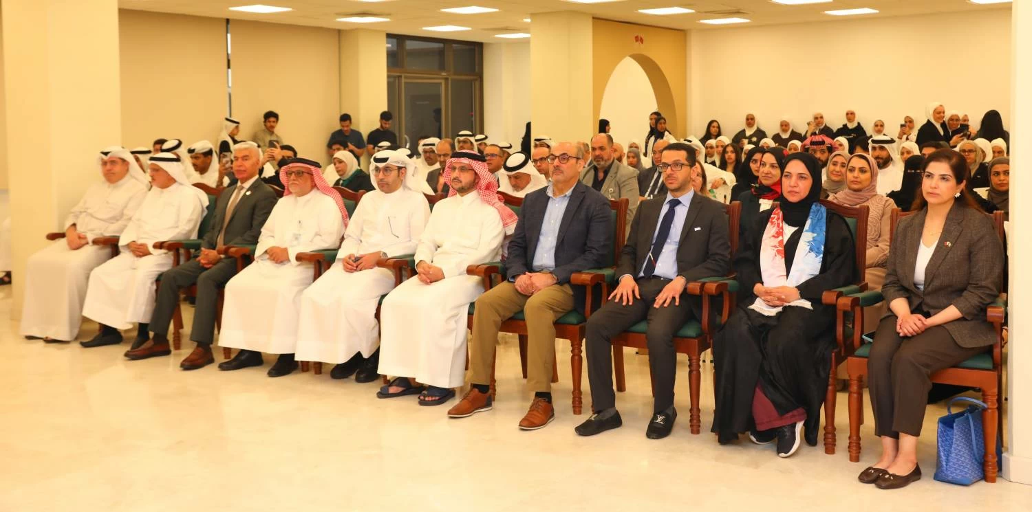 طلبة "الخليج العربي" يحيون الأعياد الوطنية لدولة الكويت بروحٌ خليجيةٌ واحدة