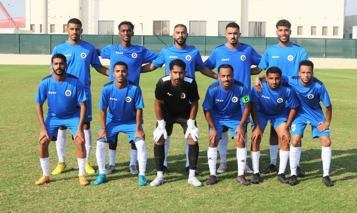 الحرس الملكي وسلاح البحرية الملكي البحريني في نهائي كأس القائد العام لكرة القدم الاثنين