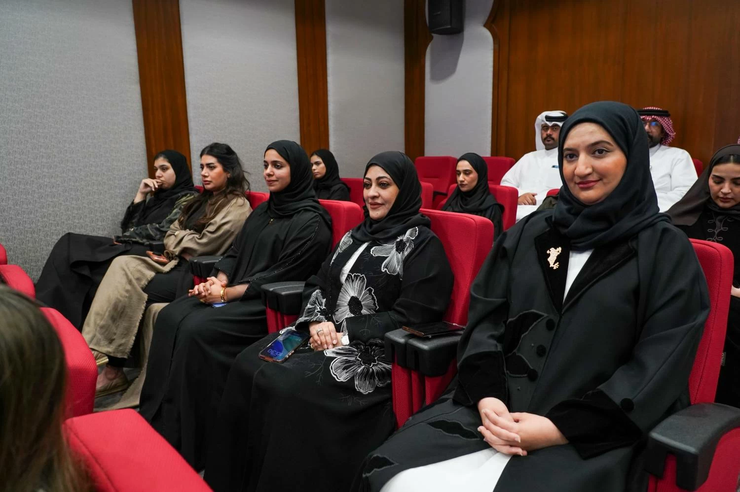 أمانة النواب تنظم جلسة حوارية بالتعاون مع "الأعلى للبيئة" بمناسبة  يوم البيئة الوطني