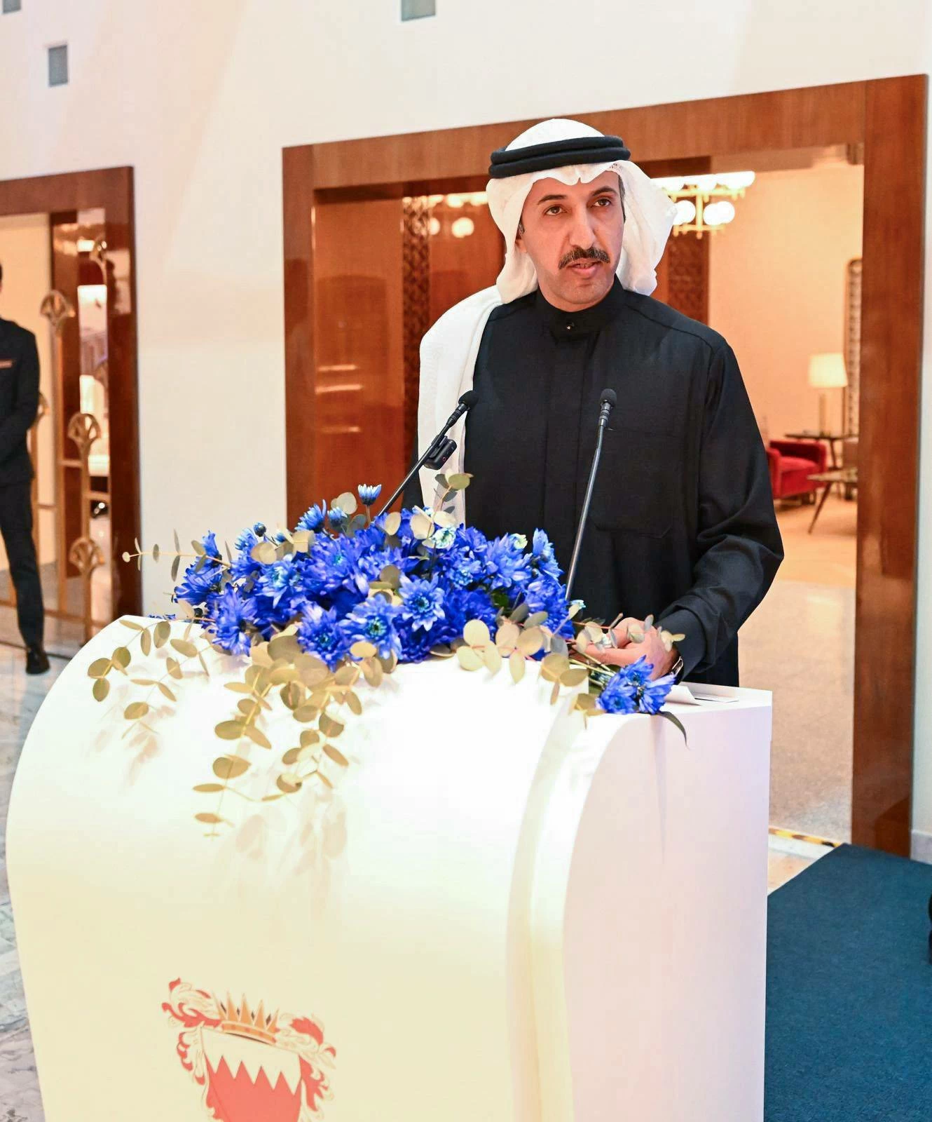 &laquo;المواصلات&raquo; توقع خطاب نوايا لإطلاق خط هليكوبتر مباشر بين البحرين والدمام قريباً