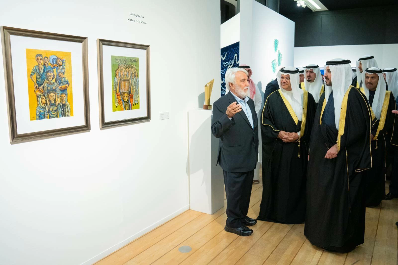 محمد بن سلمان يفتتح معرض البحرين السنوي للفنون التشكيلية الـ 52