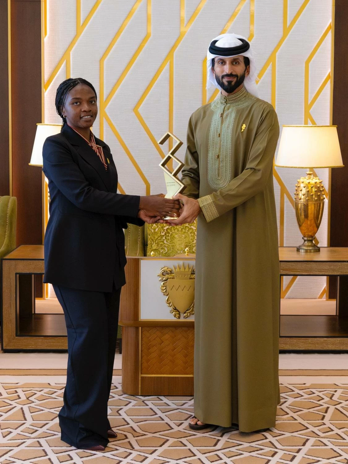 الفائزون بجائزة الملك حمد لتمكين الشباب: الجائزة نقطة تحوّل تلهم الشباب وتقود مبادرات مستدامة