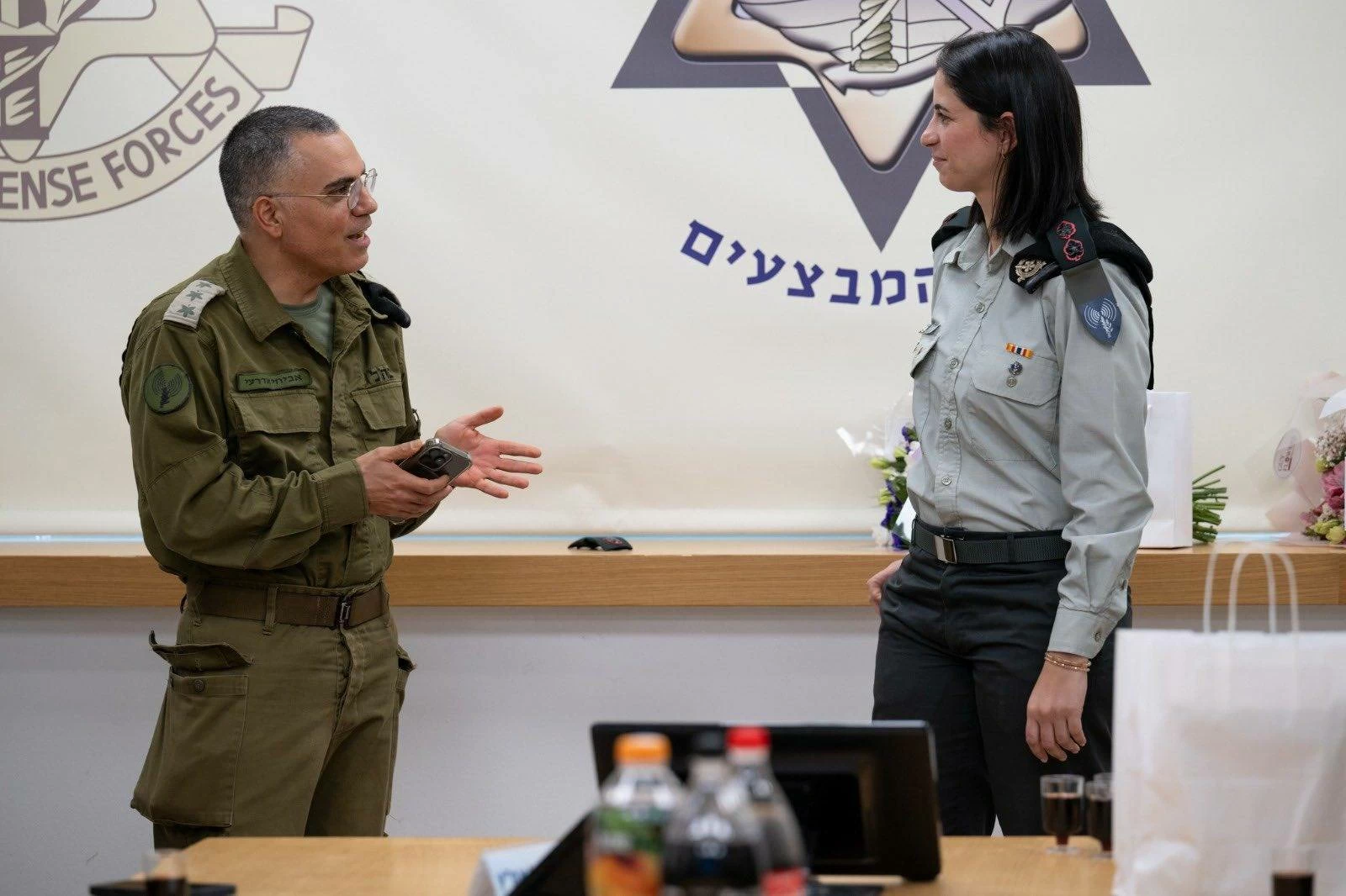 &laquo;الكابتن آيلا&raquo; تباشر عملها ناطقا للجيش الإسرائيلي بالعربية (صور)