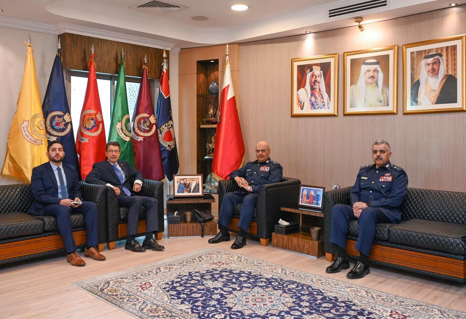 رئيس الشرطة يستقبل سفير جمهورية ألمانيا لدى البحرين