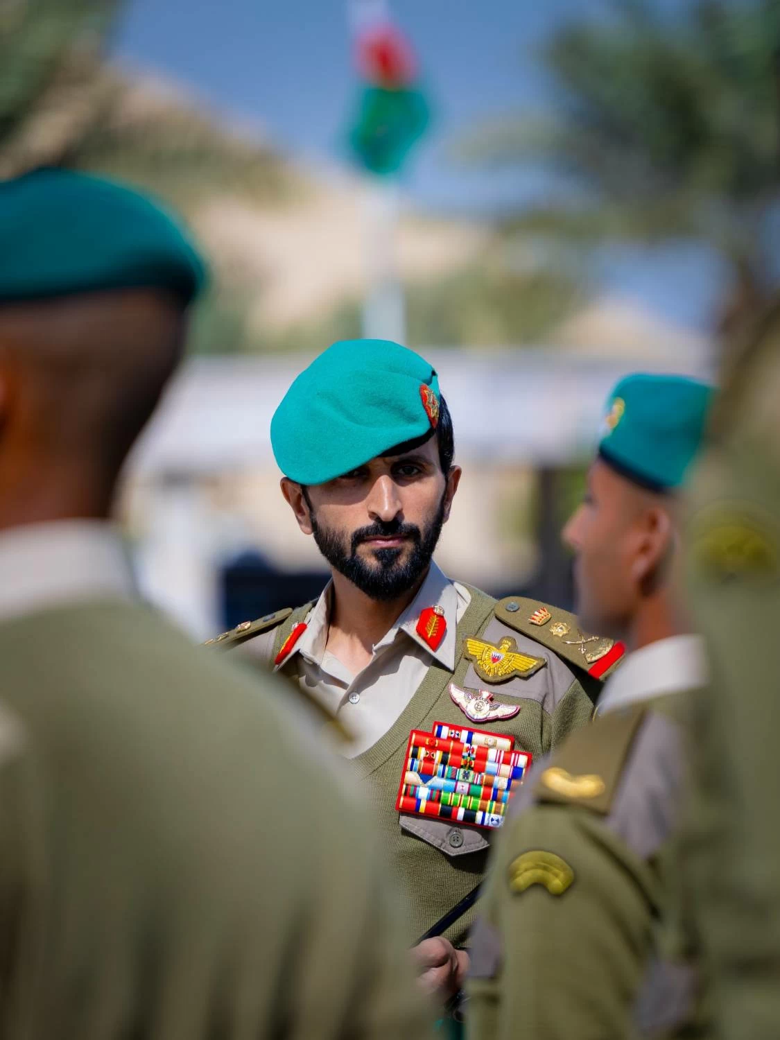 ناصر بن حمد يرعى حفل تخريج إحدى دورات المستجدين بالحرس الملكي