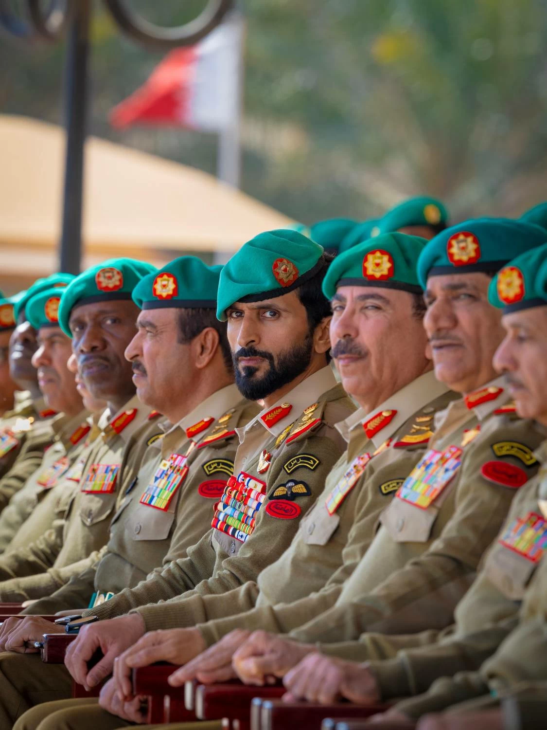 ناصر بن حمد يرعى حفل تخريج إحدى دورات المستجدين بالحرس الملكي