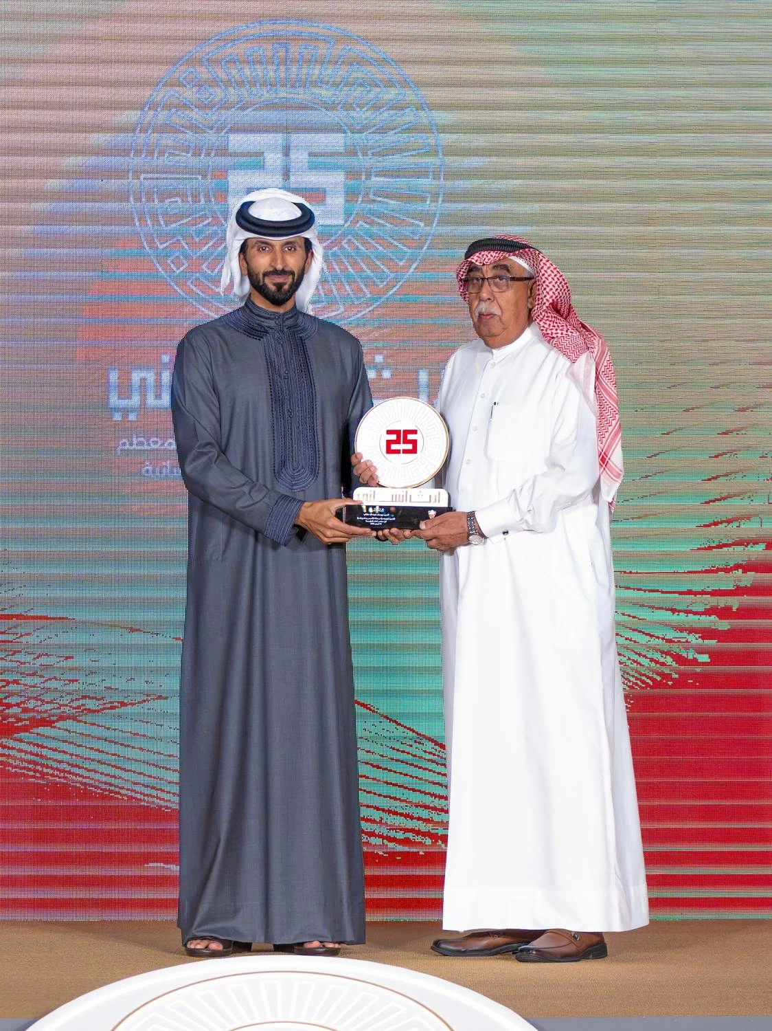 ناصر بن حمد: الاستثمار في الإنسان ركيزة النهج الملكي وعطاء المؤسسة الملكية امتداد لرؤية الملك الإنسانية