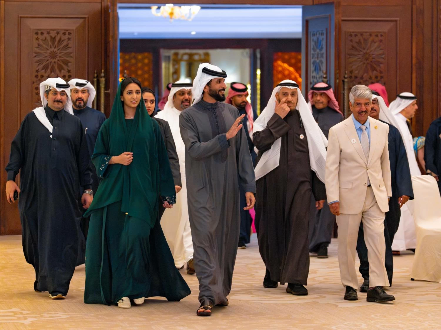 ناصر بن حمد: الاستثمار في الإنسان ركيزة النهج الملكي وعطاء المؤسسة الملكية امتداد لرؤية الملك الإنسانية