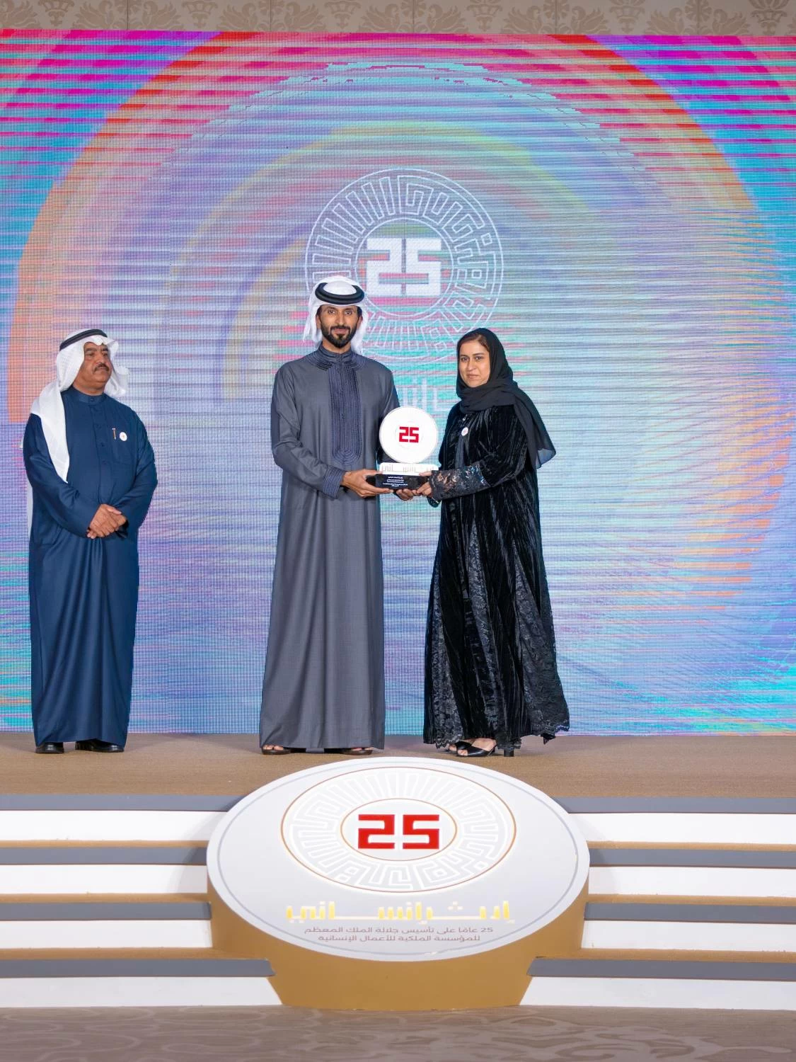 ناصر بن حمد: الاستثمار في الإنسان ركيزة النهج الملكي وعطاء المؤسسة الملكية امتداد لرؤية الملك الإنسانية