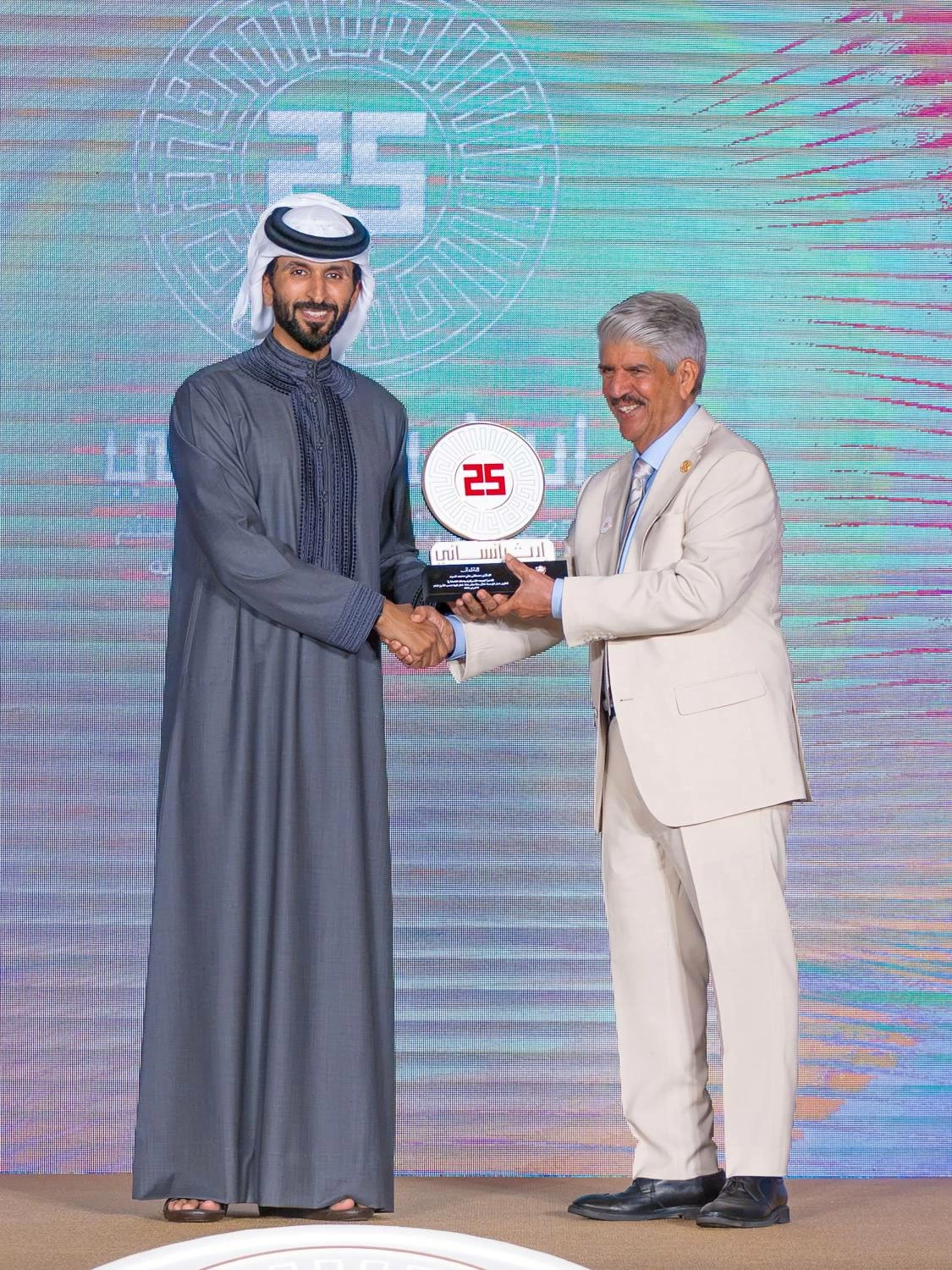 ناصر بن حمد: الاستثمار في الإنسان ركيزة النهج الملكي وعطاء المؤسسة الملكية امتداد لرؤية الملك الإنسانية