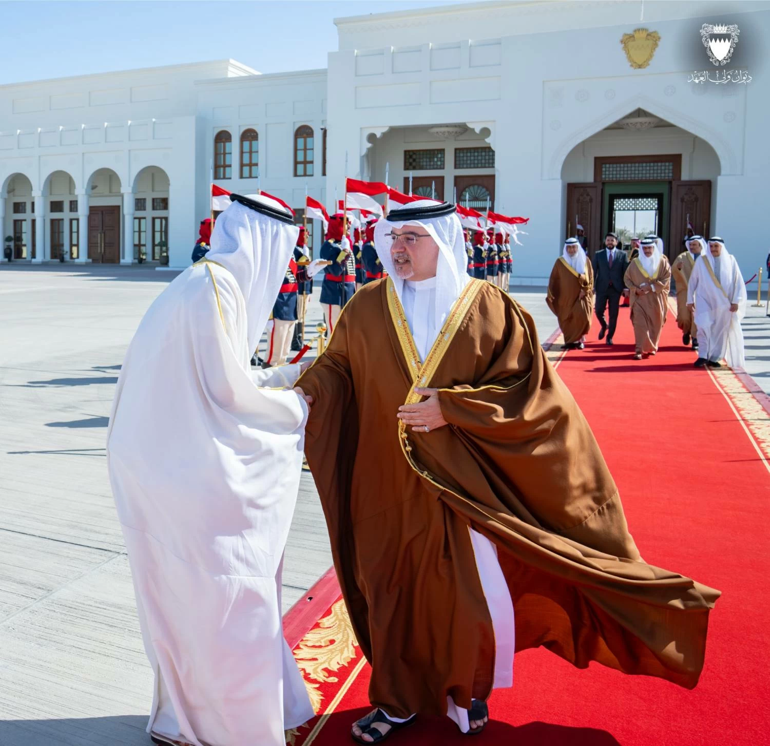 ولي العهد رئيس مجلس الوزراء يغادر أرض الوطن متوجهاً إلى قطر