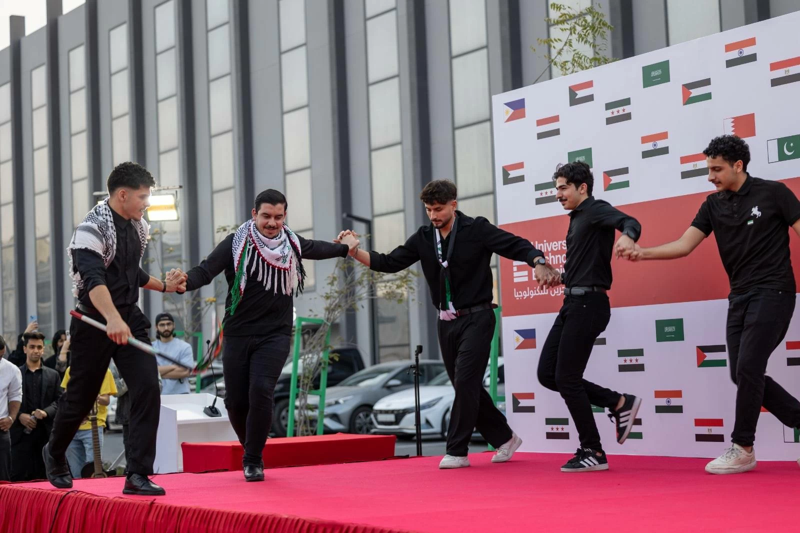 &laquo;البحرين للتكنولوجيا&raquo; تشهد إقبالاً جماهيرياً كثيفاً بـ &laquo;يوم الثقافات 2026&raquo;