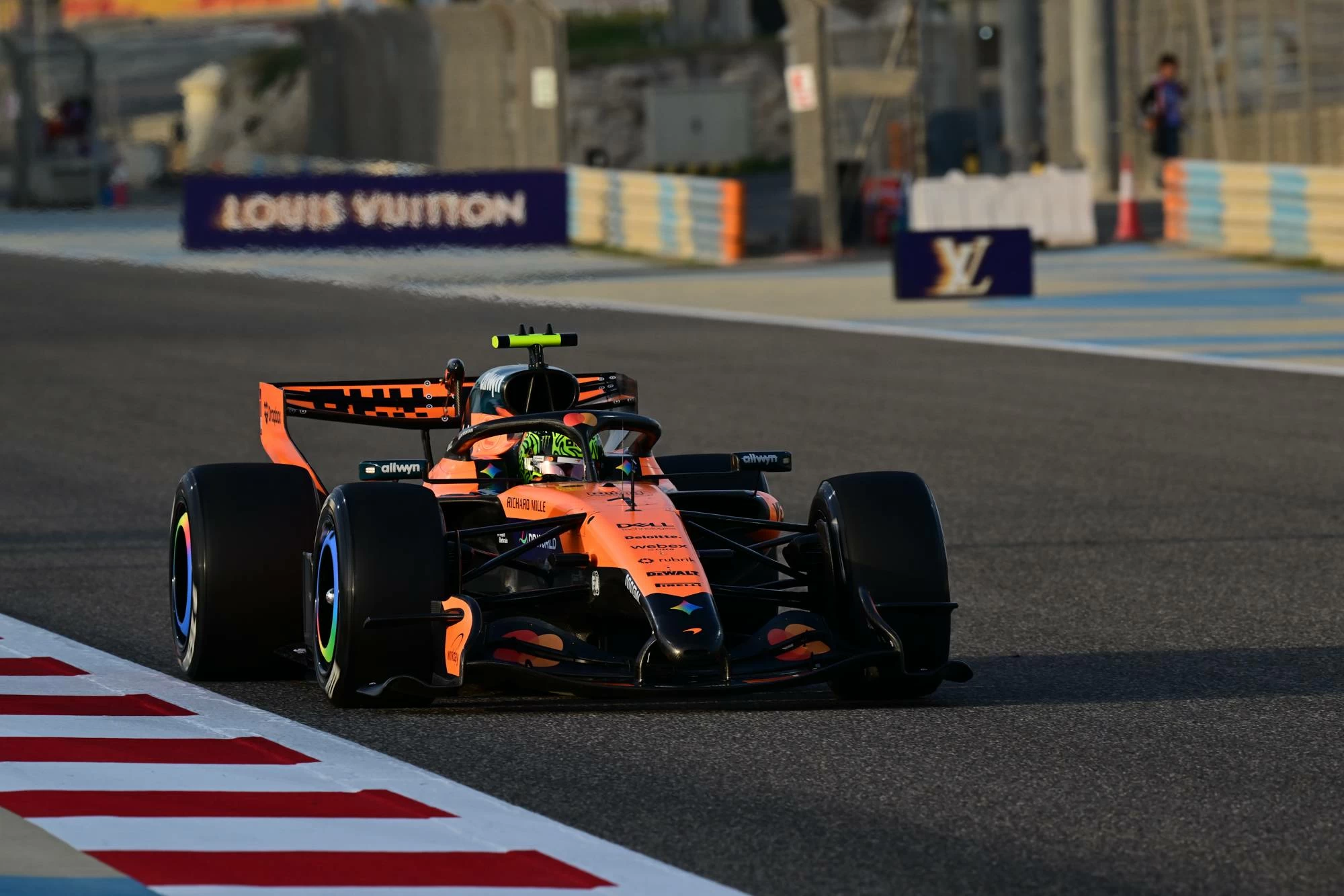 حاملي تذاكر جائزة البحرين الكبرى مدعوين للدخول مجاناً للتجارب الرسمية للفورمولا وان 2026