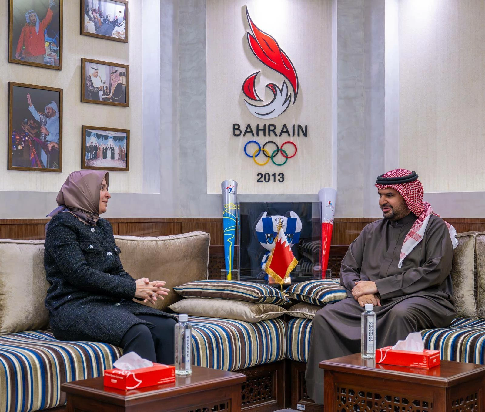 عيسى بن علي يستقبل سفيرة جمهورية تركيا لدى المملكة