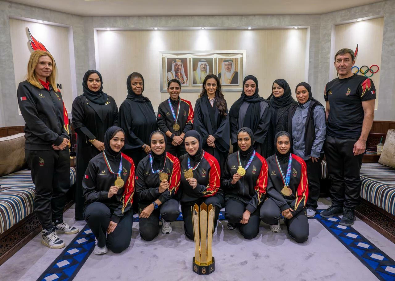 حصة بنت خالد تستقبل بطلات دورة ألعاب الأندية العربية وتشيد بإنجازاتهن