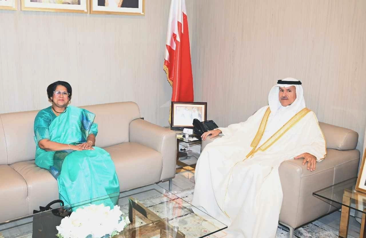 وكيل &laquo;الجنسية والجوازات&raquo; يستقبل سفير جمهورية سريلانكا الديمقراطية الاشتراكية لدى مملكة البحرين