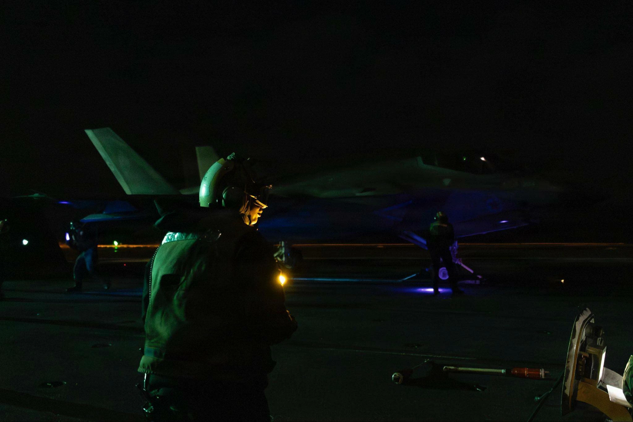 &laquo;أكسيوس&raquo;: واشنطن تقترب من مواجهة عسكرية واسعة مع إيران