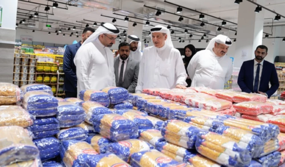 وزير الصناعة والتجارة يتفقد الأسواق التجارية لمتابعة توافر السلع وضمان استقرار أسعارها