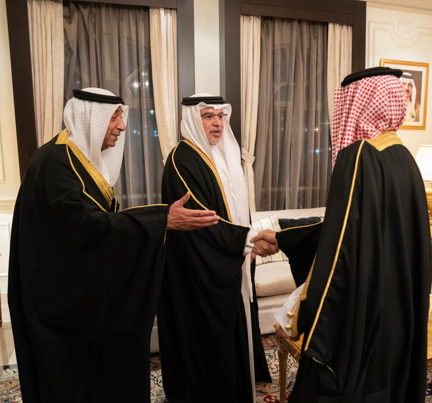 نائب جلالة الملك ولي العهد يزور عدداً من المجالس الرمضانية